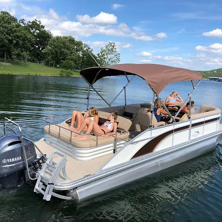 Chalets Resort Luxury Lakefront Villa Amazing View 2 Pools Free Amenities Dock